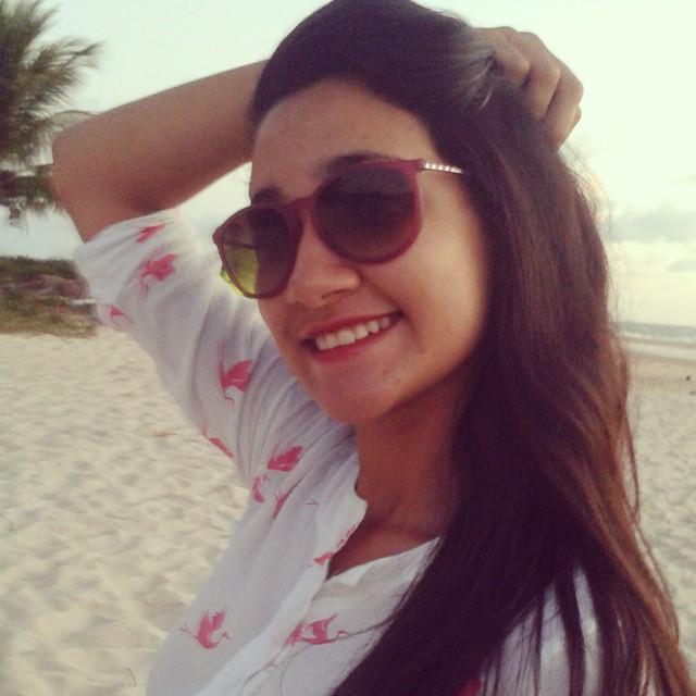 18 , JW , Brasileira .  ✌