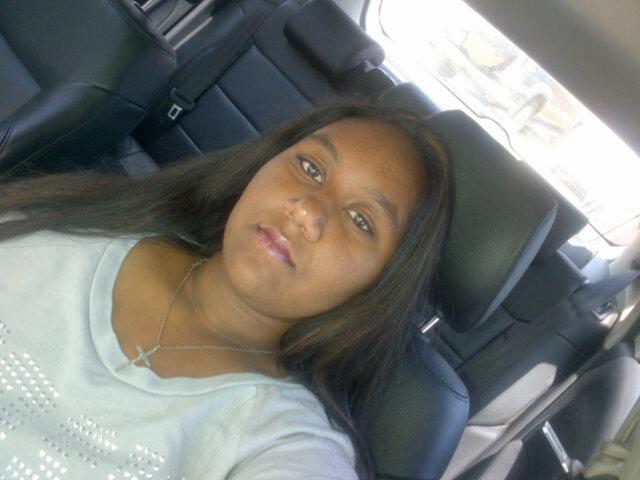 I am a fun and crazy person I love music and if u friends with me u never will be bored again♥Mish
