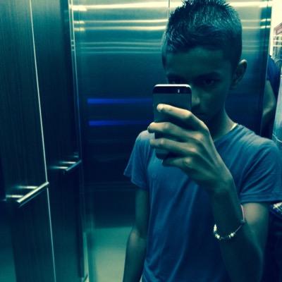 insta:SHIWNK