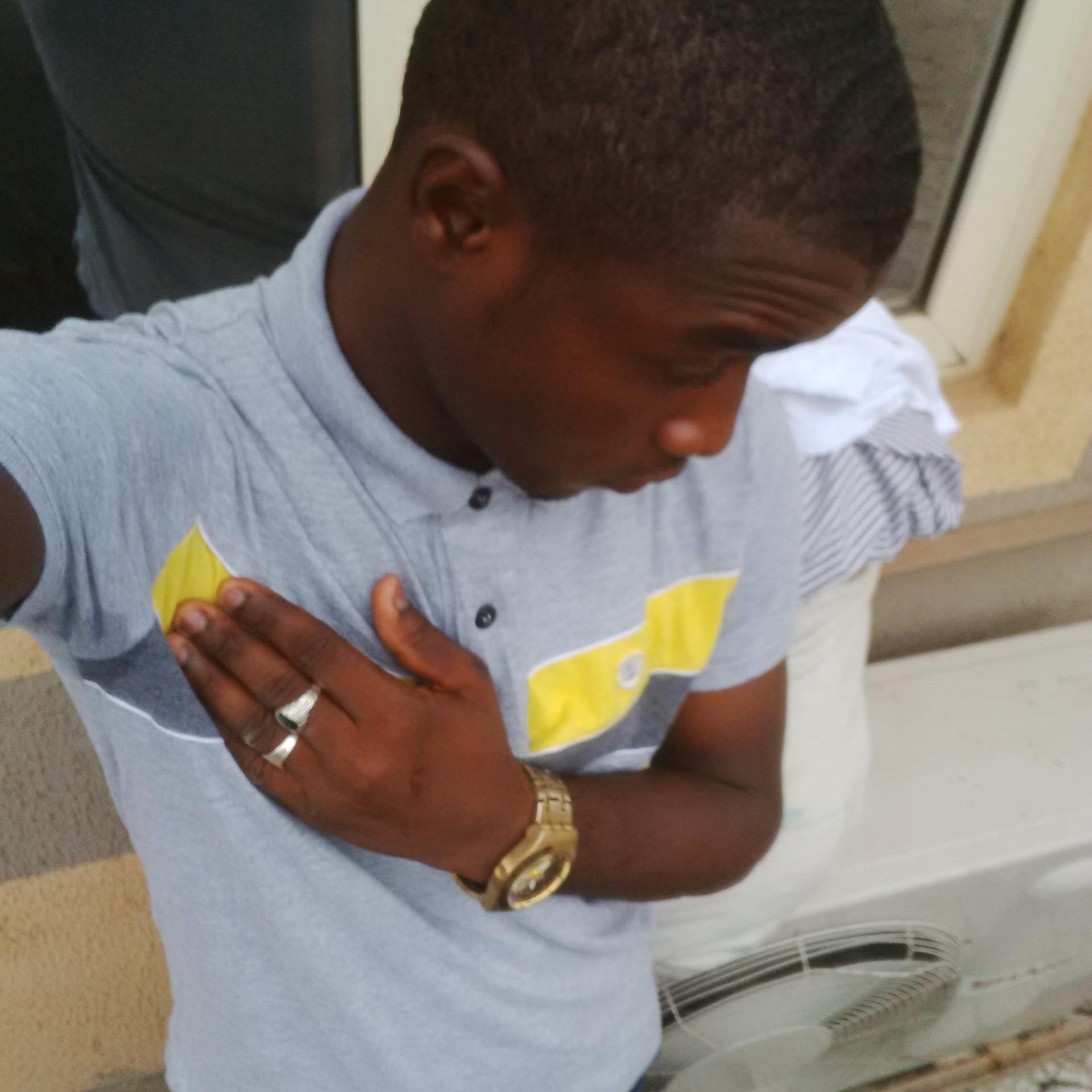 Olways likes meetin new frnds lasgidiReddioReddio