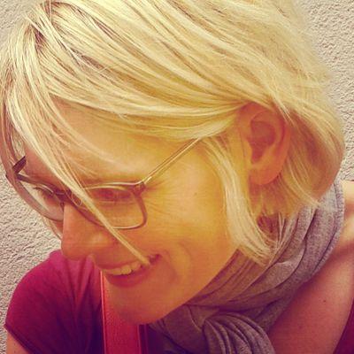 Helli1301's profile picture. 