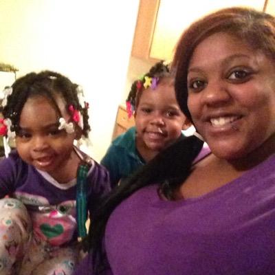 #TEAMFOLLOWBACK!! #TEAMRIPREUP!! #TEAMPROUDAUNT!!! ii GETZ MONAYY((:! iiM NOT HERE TO iiMPRESS YU! iiM STiiL STANDiiN(:!!!