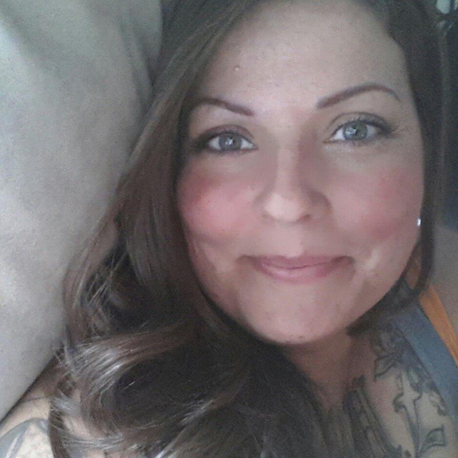 optimistichabit's profile picture. 