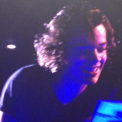 FOLLOW @WILDNIGHTNIALL
