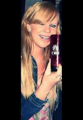 HelloTbh's profile picture. 