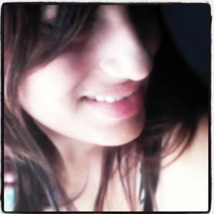 Estudiante de Educ. musical, Artista plástica, Danzarina!!!... Amo cantar, bailar, leer y tomar fotos!! Samacá-Boyaca