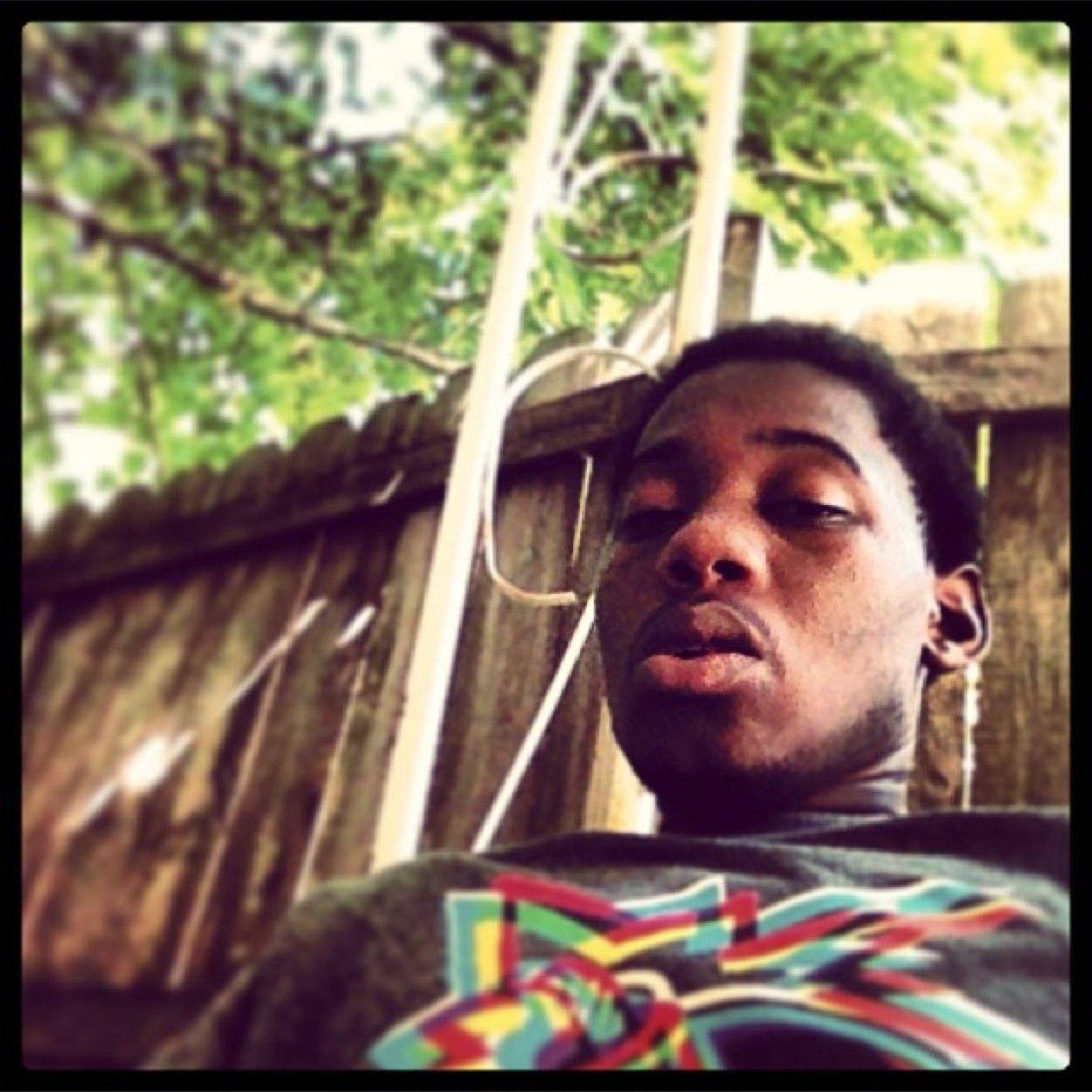 Stay_TUNED_In_'s profile picture. #BloodNMyEyesMurdaOnMyMind..... #BangBangBloodShit...BitxhNighaProof™