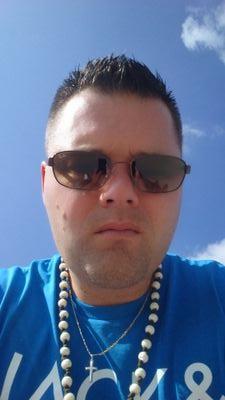 Vharten1977Van's profile picture. 