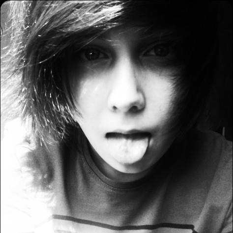 Jinx-Taken bitches c; || Ronnie- Hi! Im taken by my Sam! ||