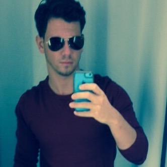 EjponsJ's profile picture. messy people give me reasons to tweet. #sorrynotsorry