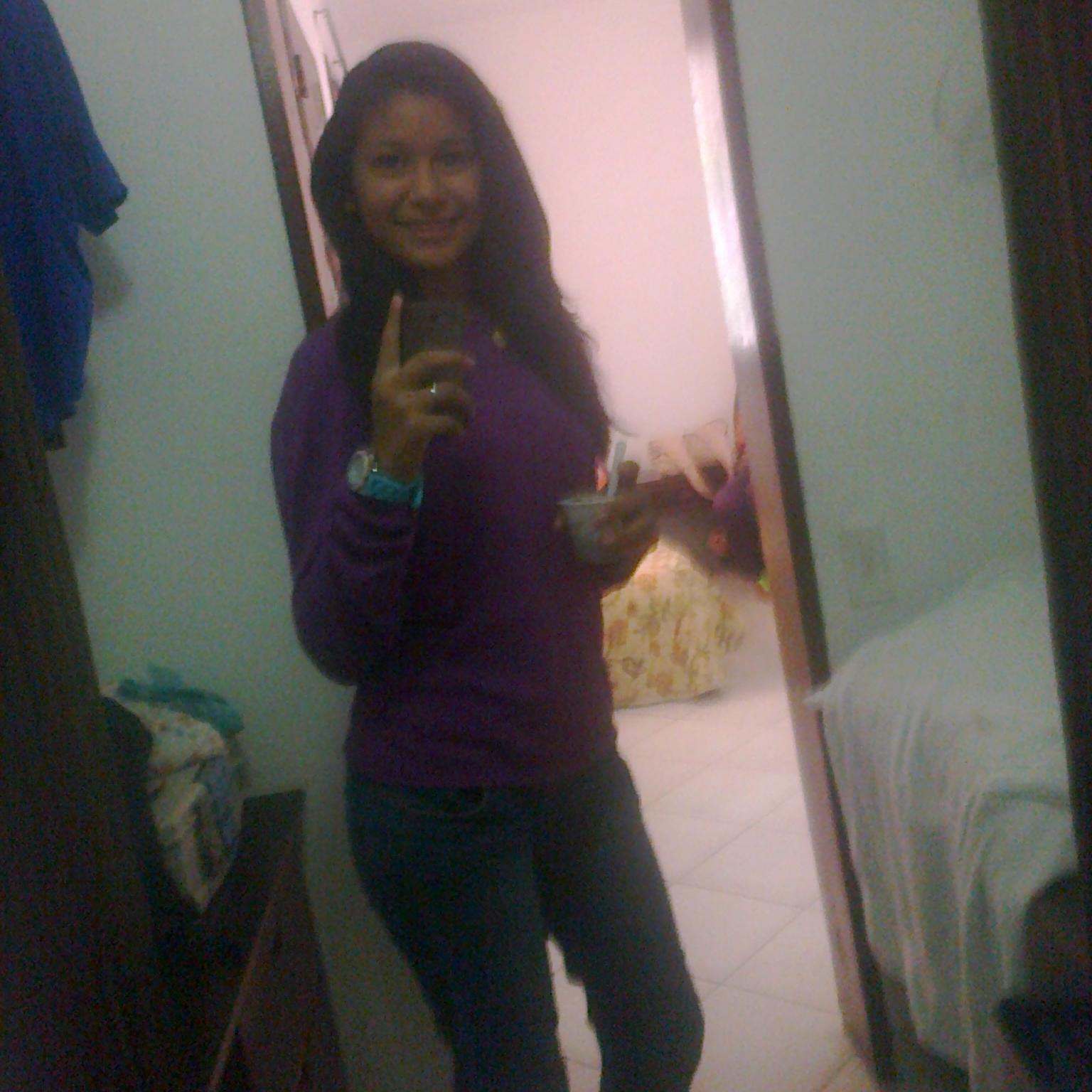 Sola en Mi Mundo *-* ...