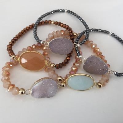 Bracelet design shop launched by 2 teachers who apply their creativity to each piece. Email 2glamgirlies@gmail.com to place your order! Instagram @2glamgirlies