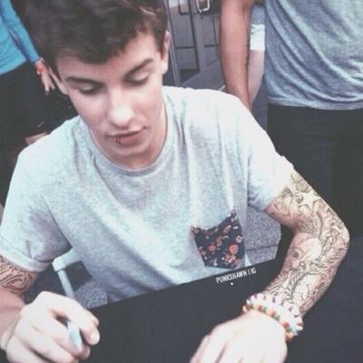 shawn makes me happy ☻