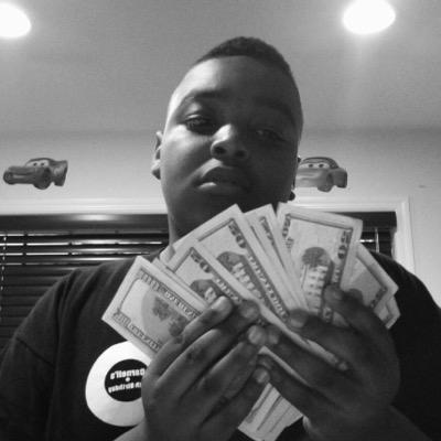 flyplayerworld_'s profile picture. 