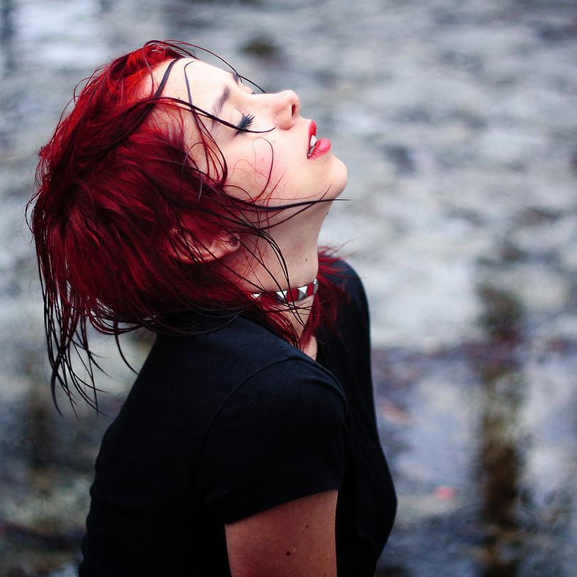 PoisonedRunaway's profile picture. I'm an Disgrace,A runaway ,A loner,A problemed adult....A...shadow ...stay away I'm disgusting and dangerous {Roleplay/multiverse}