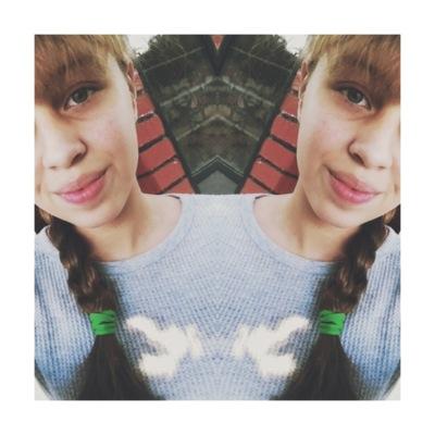 JackelineChz12's profile picture. Se atrevió a romper un corazón seguro y sincero /3.