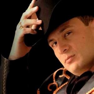 EnMemoria EL GALLO DE ORO
Valentín Elizalde Valencia 
1/02/1979 † 25/11/2005