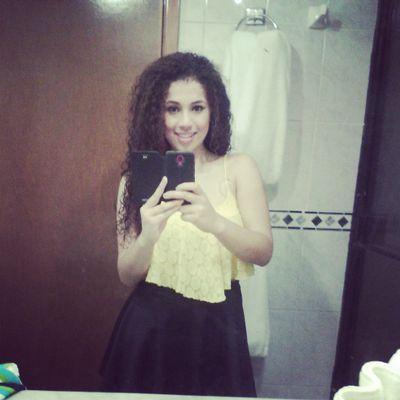 Lo que al hombre le festejan a la mujer le critican
y como soy mexicana me gusta gozar la vida...
No me doy golpes de pecho ni el Domingo voy a misa..