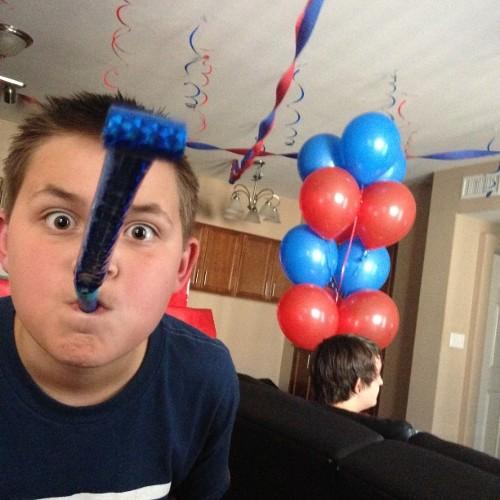 Hi
