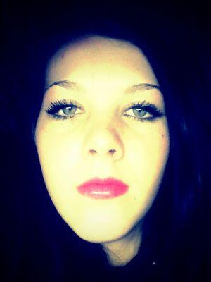 Hi I'm Natasha I'm a huge RAMMSTIEN fan and EMIGRATE I'm a musician. I really love music and art.