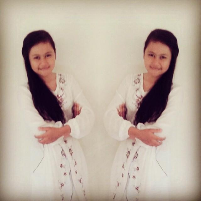 let it all flow like water, to live with a sense of sincerity and trust :)