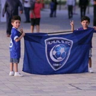 فتاة اغرمت بملوكك اسياا ف أصبحت ترى الحيااة زرقاءء #الهلال