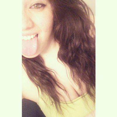 sierraaaa_baby's profile picture. You're only young once.