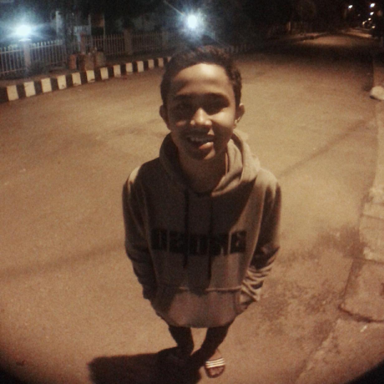 aldisaparelaa's profile picture. 