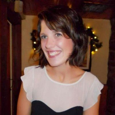 A secondary school teacher in Ireland. Have a passion for English, Gaeilge and Drama. Currently researching communication between parents and management.