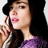 Yes, I'm the one who plays Allison Argent. I'm a kind girl who loves meeting people. #RP #FL