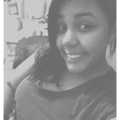 Bruna Santana seguiu dia 18/04/2014 .. Obrigada Cunha ..