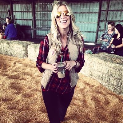 kaleighkramer's profile picture. My biggest pet peeve is dirty feet.