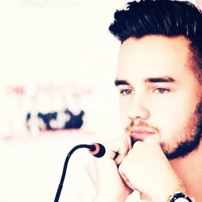 hiiii this is @Blazinwithzouis just reminding you that your fave loves you a hell of a lot more than you think he does and so do i :))