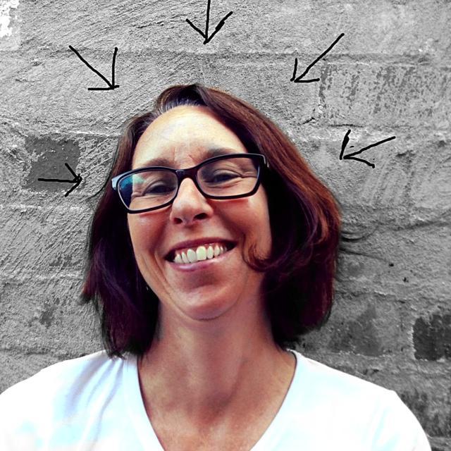 Science communicator, person, beachgoer, parent, usual stuff.