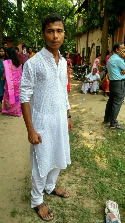 Hi frnd..I am Sudip Giri..
Location-Contai..
Occupation-1st yr student nd Cashew business..
Contact no-9564401599,
Email-sudipgiri9@gmail.com
Facebook-sriju.gir