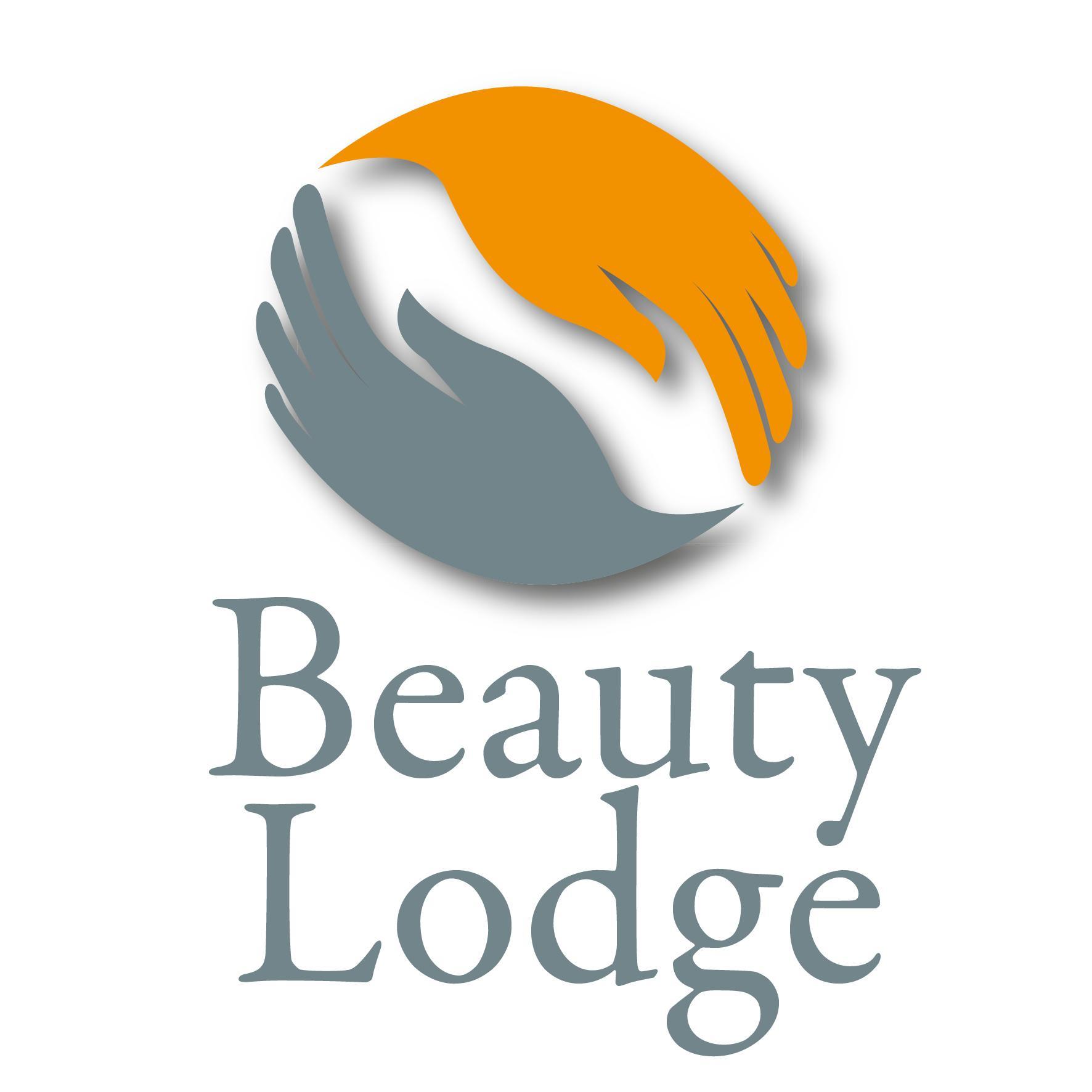 Sarah Thomas is one of the highest trained #SkinCareProfessionals in the UK. #SkinTherapist & #Electrologist. #DermalogicaExpert #Sclerotherapy #ACP