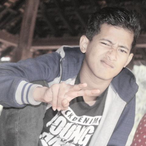 hobby nge-Tweet, dari pada nge-Gossip : Kece,Cakep,Ganteng dLL (katanya) :D Contact us : 08995862928 - 51d17837