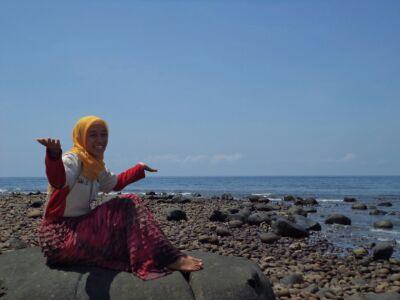 anik_juliati's profile picture. 