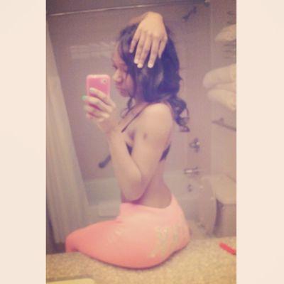 Follow Me and I will Follow Back  ♡♥♡♥
Mother of a Beautiful babygirl named Harmony