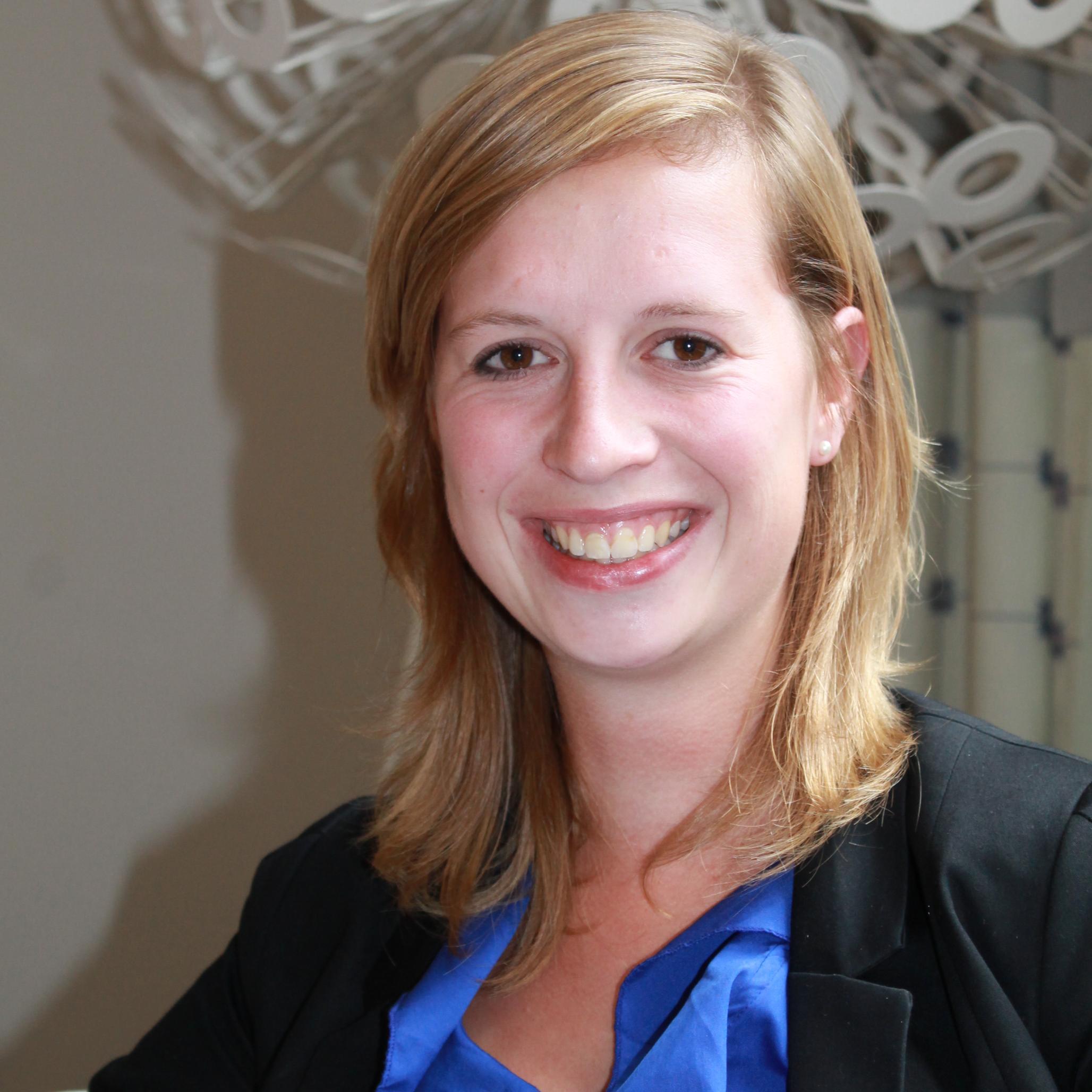 hmbvandergoes's profile picture. MSc Real Estate & Housing @TUDelft • Just graduated • Studentenraad @ORASfractie 37 • @BOSStudelft 2012-2013 • Hockey Groen Geel