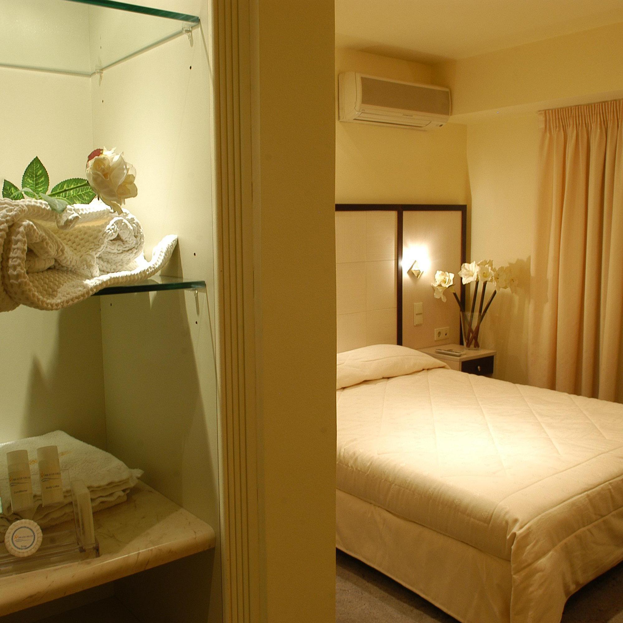 PiraeusDreamHot's profile picture. Piraeus Dream City Hotel,79-81 Filonos Str. & 78-80 Notara Str, 18535 Athens,Greece
Tel:(+30)210 411 0555 Fax:(+30)210 411 0552 e-mail:info@piraeusdream.gr