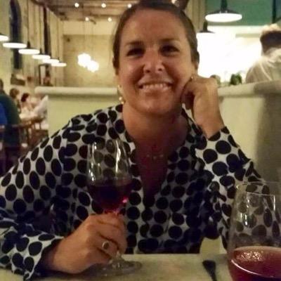 ieatandrun's profile picture. Storyteller, brand navigator, writer, speech prof, Jersey girl, CrossFitter. Love to eat. Learning to love to run. It's a vicious cycle.