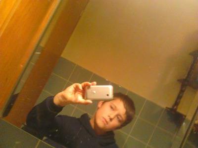 f5cd02b0c46a48f's profile picture. Y o l o