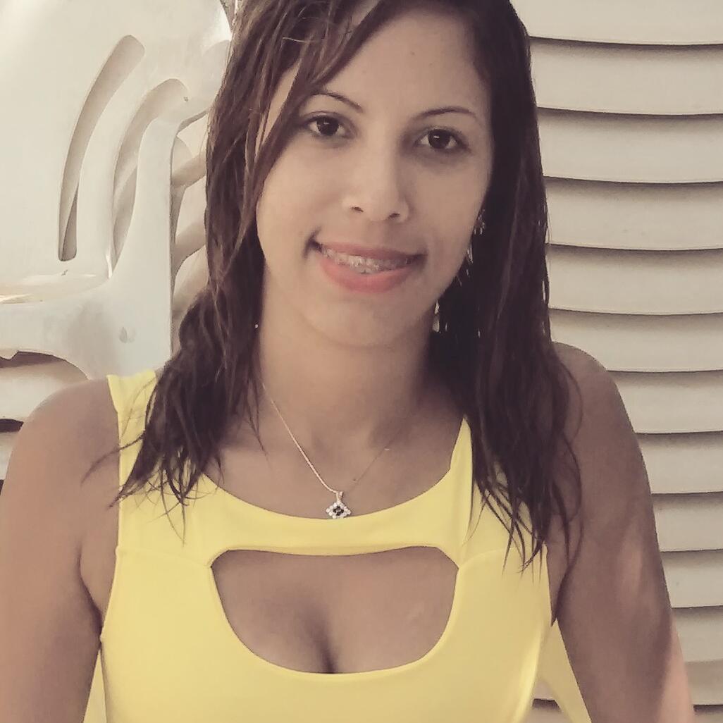 Viver vale a pena, quebrar a cara vale a pena, o que não vale a pena é desistir de lutar.