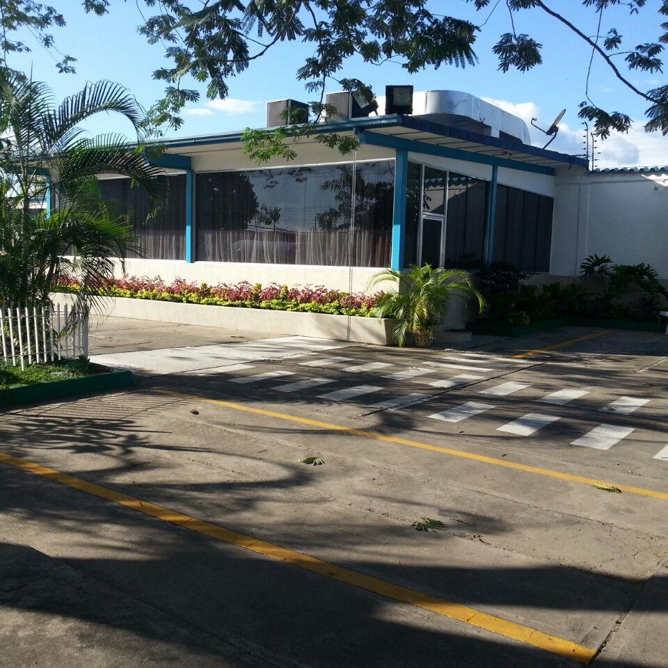 Festejos, 
Eventos Corporativos,
Fiestas Infantiles, Cursos, talleres y mucho más!
le Ofrecenos Excelencia y un Servicio Integral!