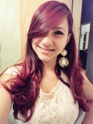Aquariana legítima, adora musica, tem tatuagem, apenas 18 aninhos *__*