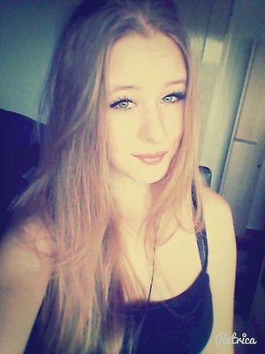 alina_herfurth's profile picture. always do what you're afraid to do || city lights, passion, magic