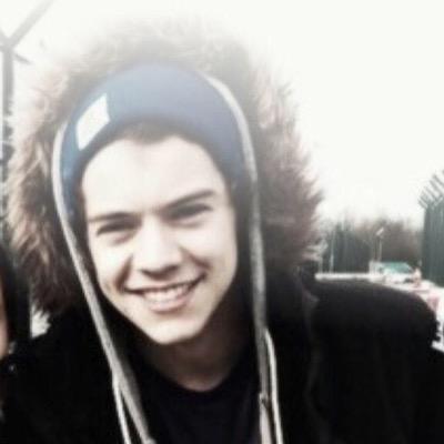 @rapunzelhazza gave you a free follow! Follow her on that account :)