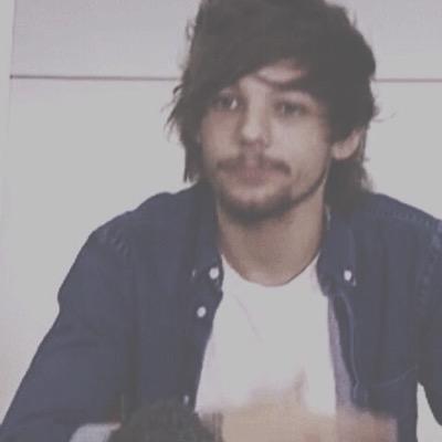new account: @amy_pickeringg go follow please, link below