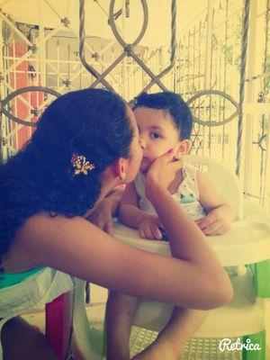 nací para amarte yo te darían lo que quieras mi corazón mi vida entera tu pide que yo te voy a complacer, quiero recordarte que yo soy tuyo cuando quieras